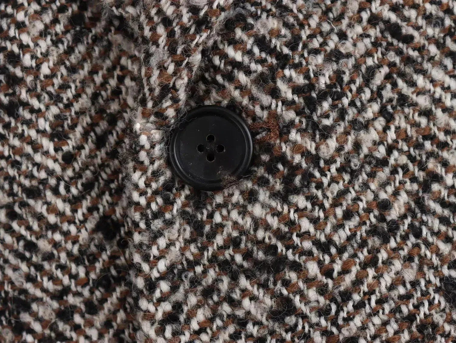Alziette – Belted herringbone – Coat