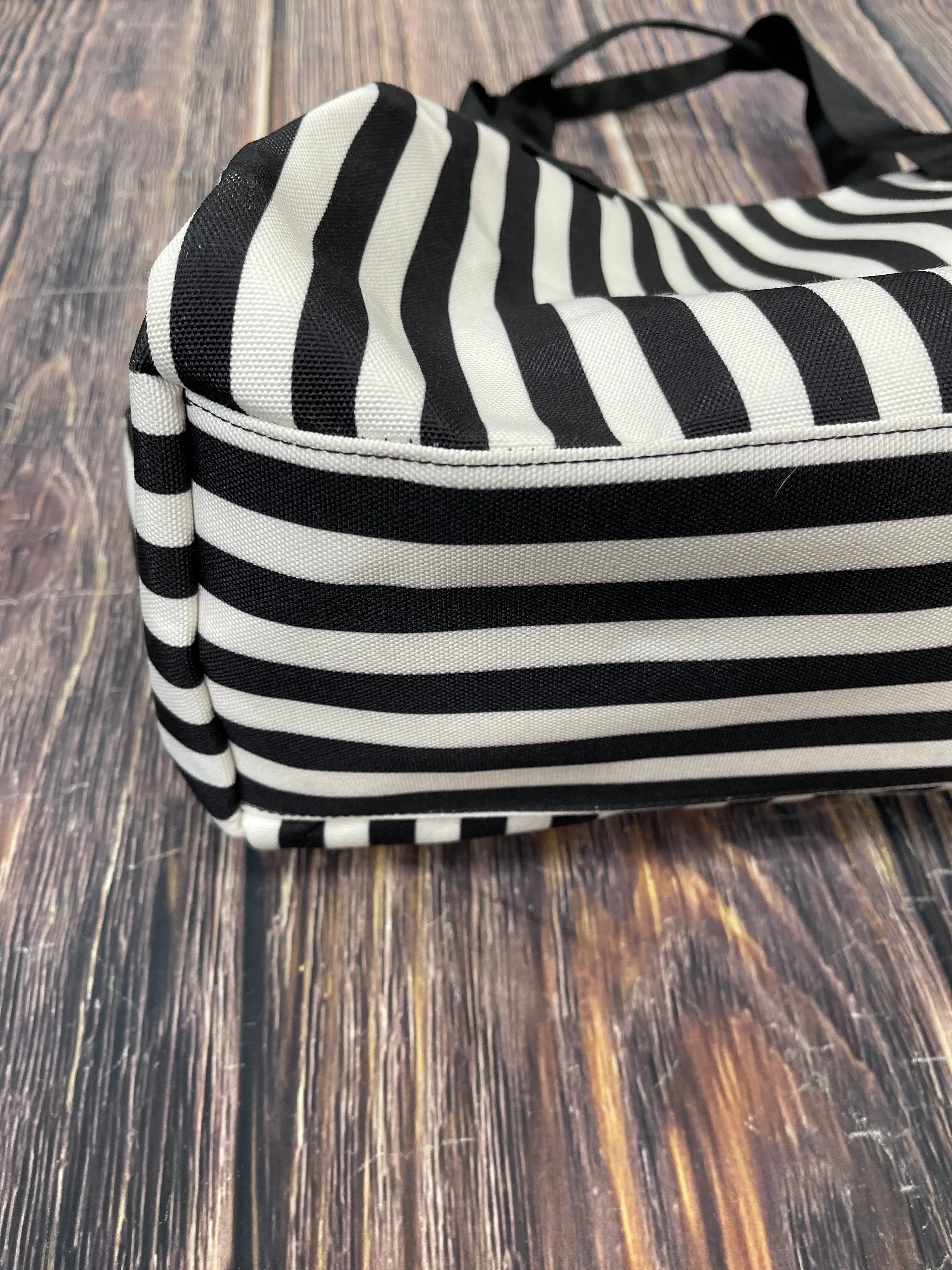 Duffle And Weekender Alice   Olivia, Size Medium