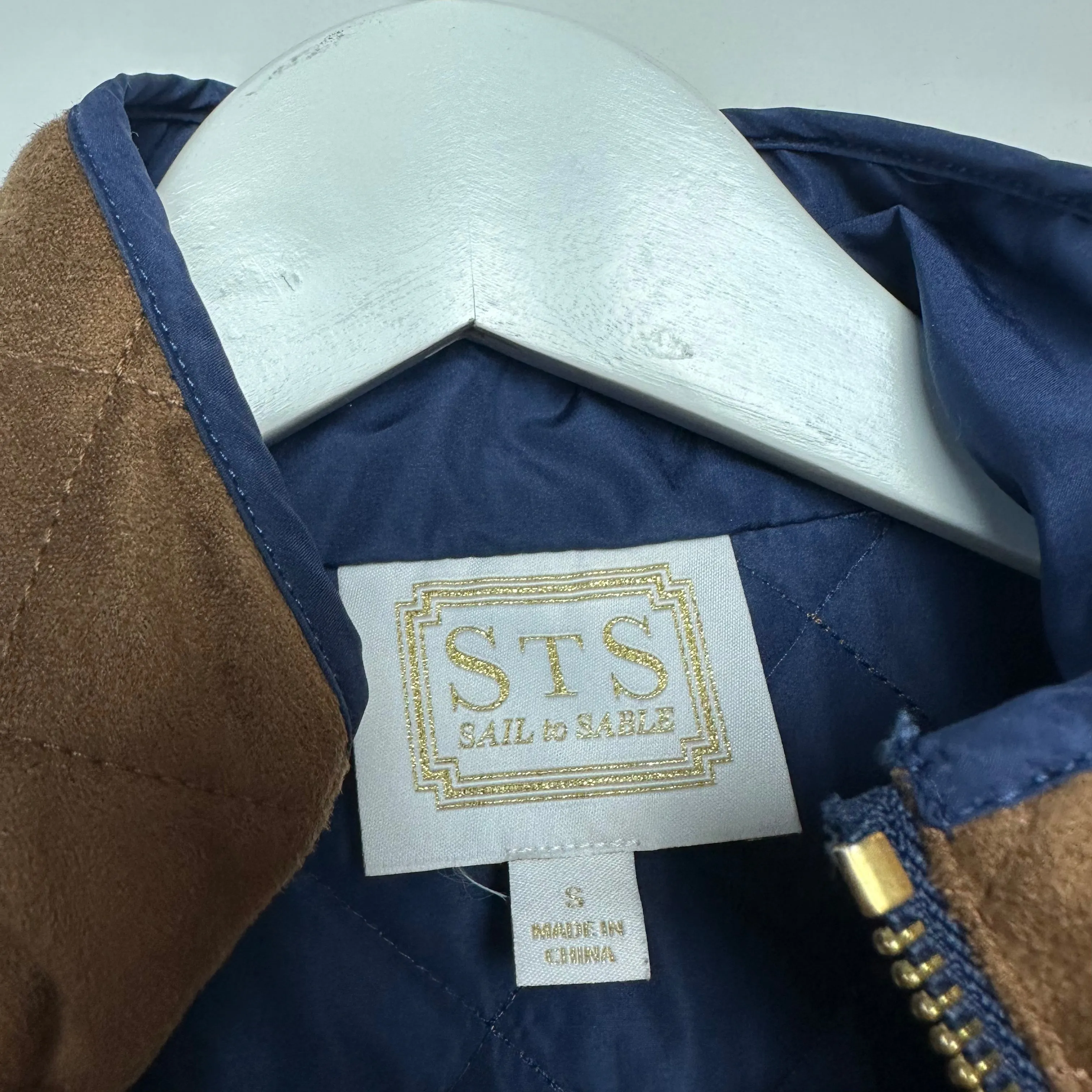 Sail to Sable Quilted Jacket Navy Blue Brown Faux Suede detail equestrian Small